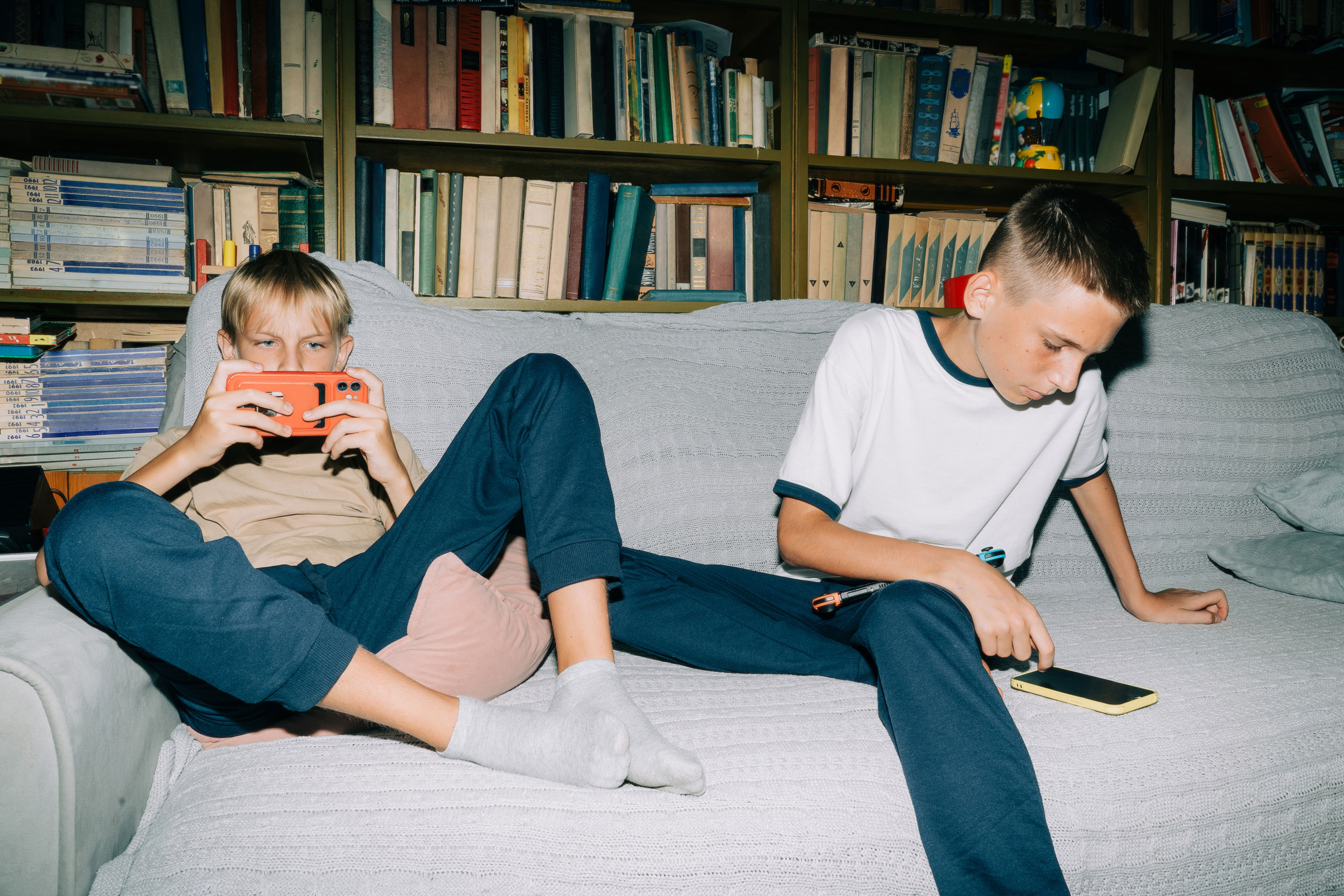 Increases in addictive social media use were followed by rising ADHD one year later, especially among adolescent boys. (iStock)