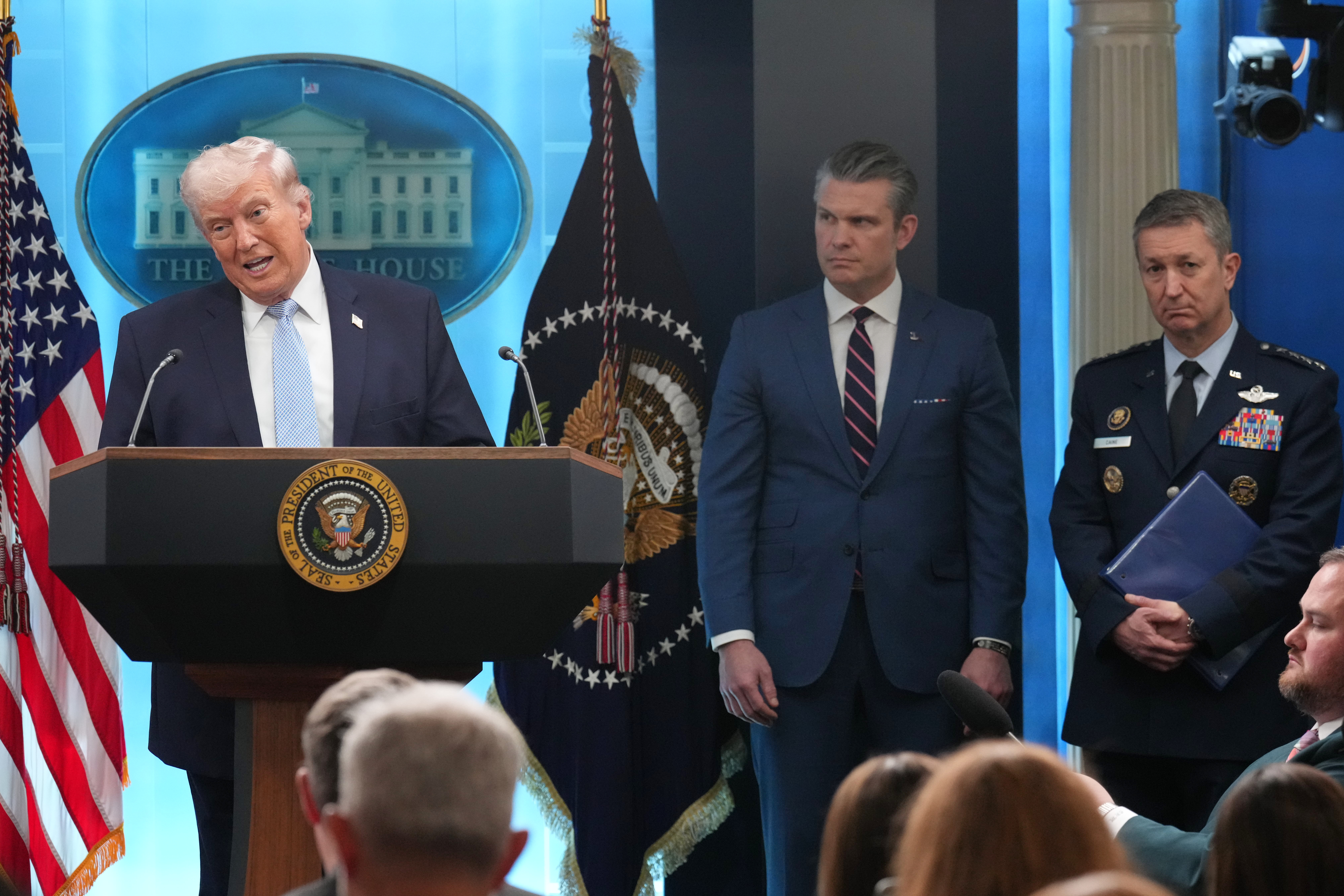 (Mark Schiefelbein/AP)