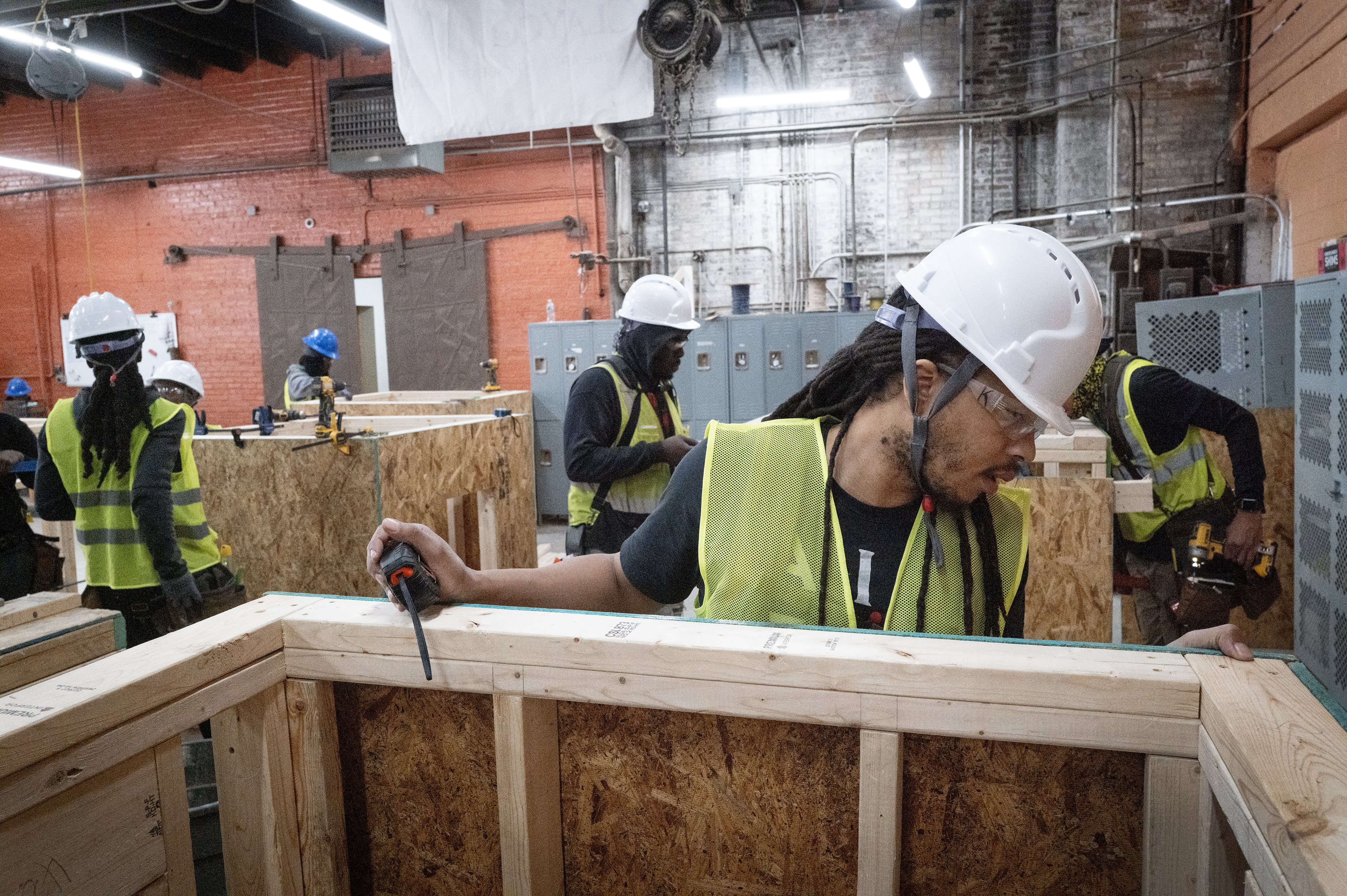 More Americans are leaving the workforce because of factors such as early retirement, incarceration and substance addiction. (Scott Olson/Getty Images)