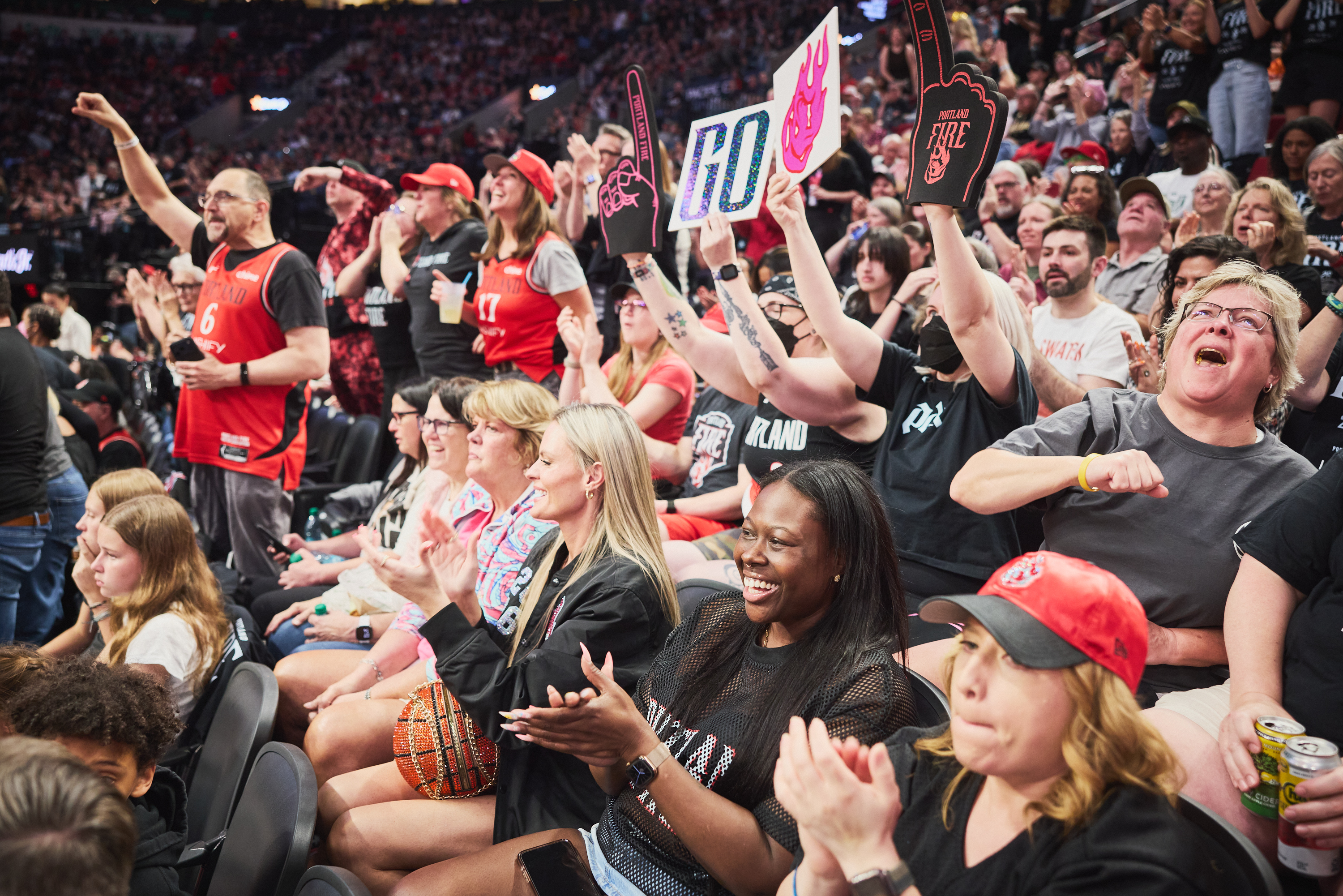 A crowd of 19,335 on Saturday packed Moda Center in Portland, Oregon, for the reborn Fire's inaugural game, a WNBA record for a new team's season opener. (Leah Nash/For The Washington Post)