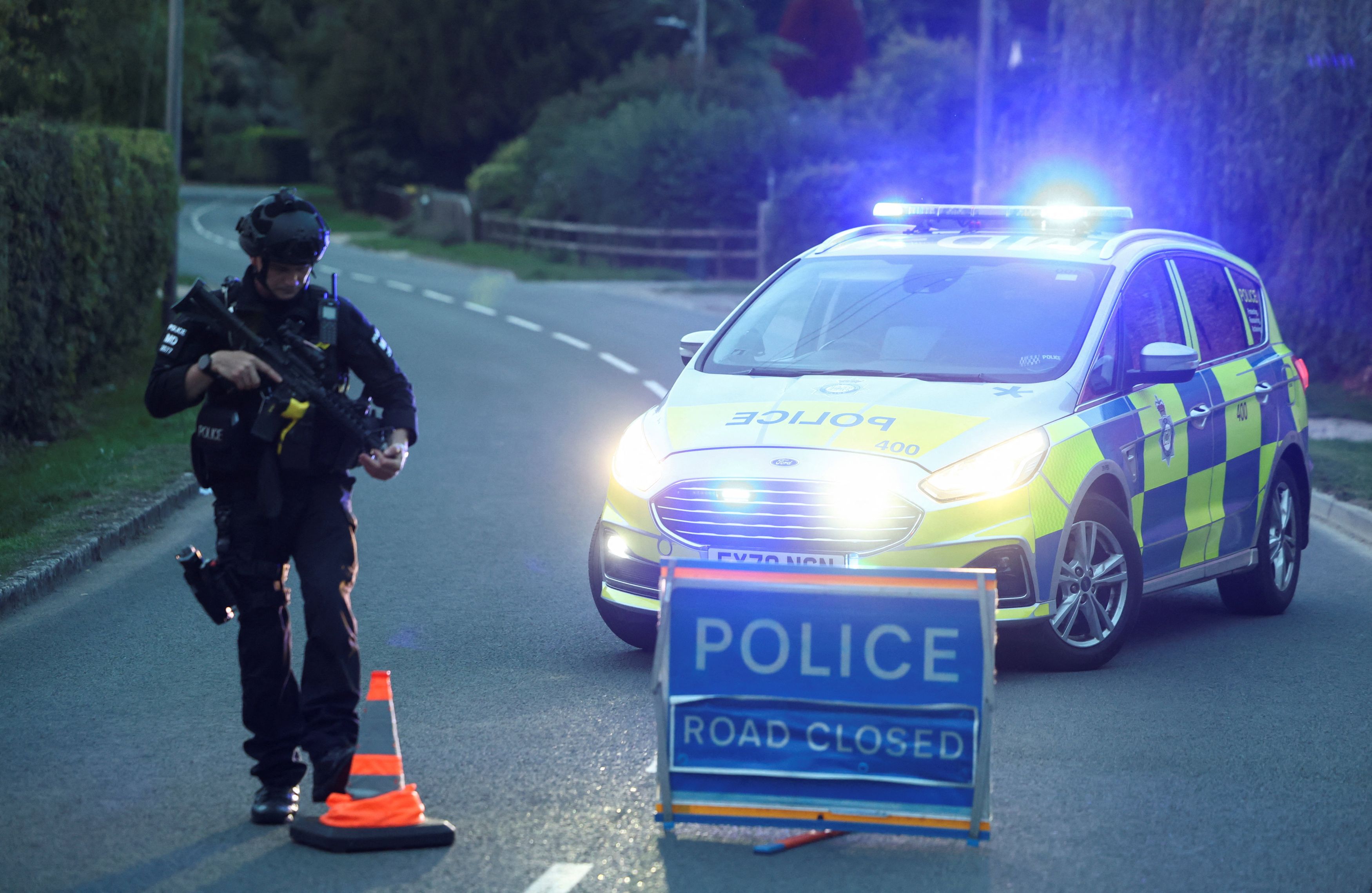 Major incident declared near RAF Fairford after five arrested on suspicion of planning terror act; Trump says U.S., U.K. working together