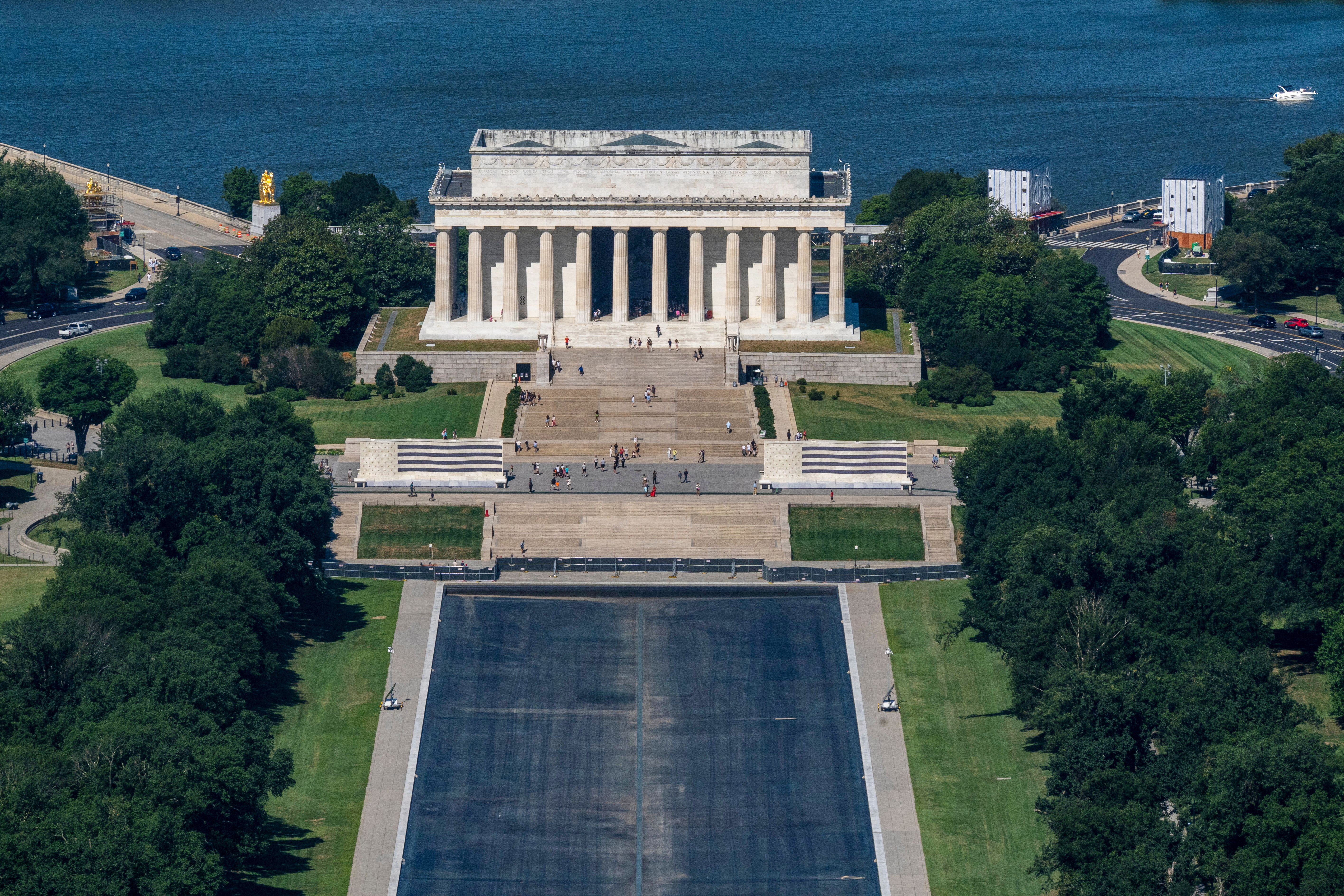 The Lincoln Memorial Reflecting Pool on Thursday. (Manuel Balce Ceneta/AP)