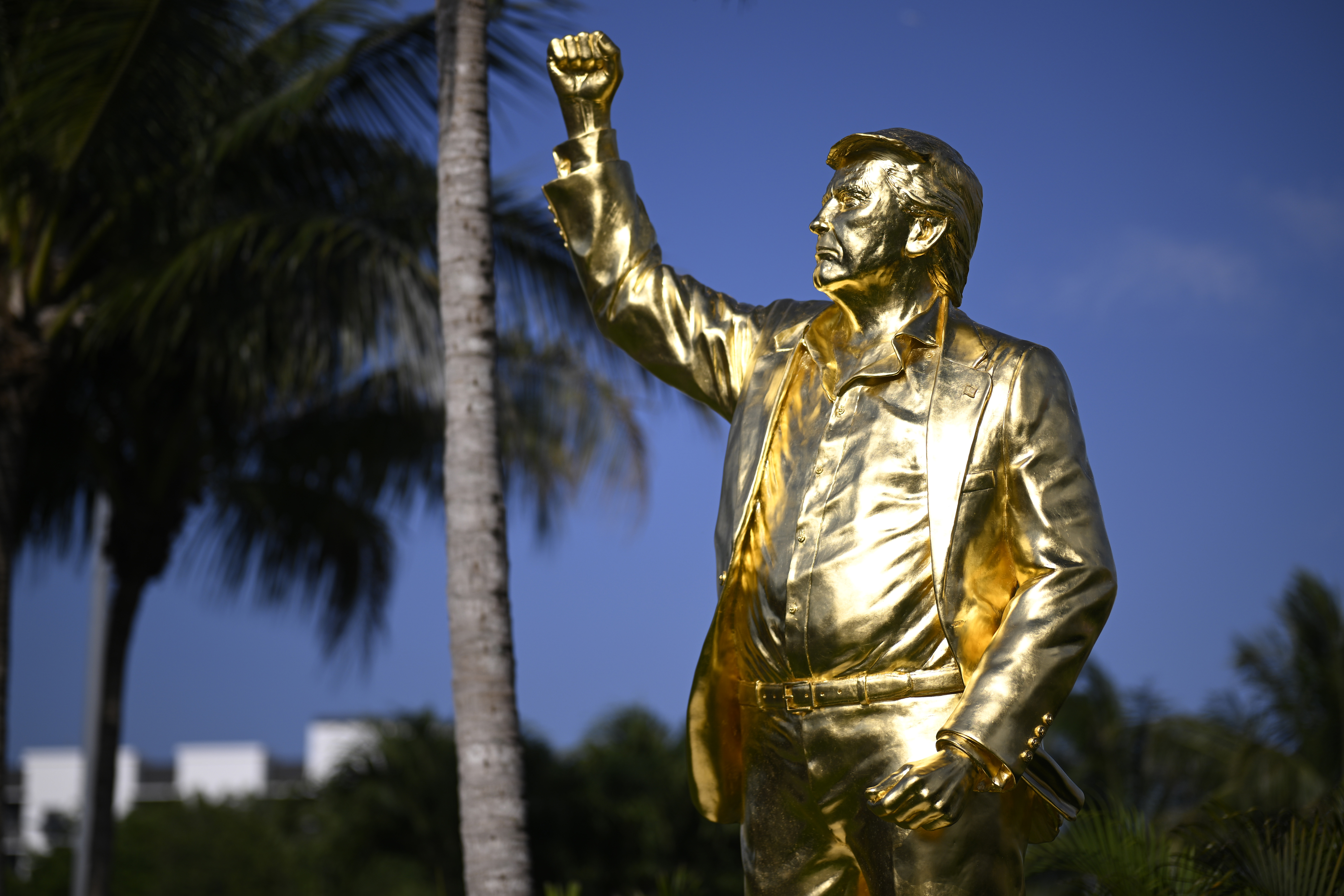 The 22-foot statue of President Donald Trump at Doral has drawn some raised eyebrows from golfers. (Orlando Ramirez/Getty Images)