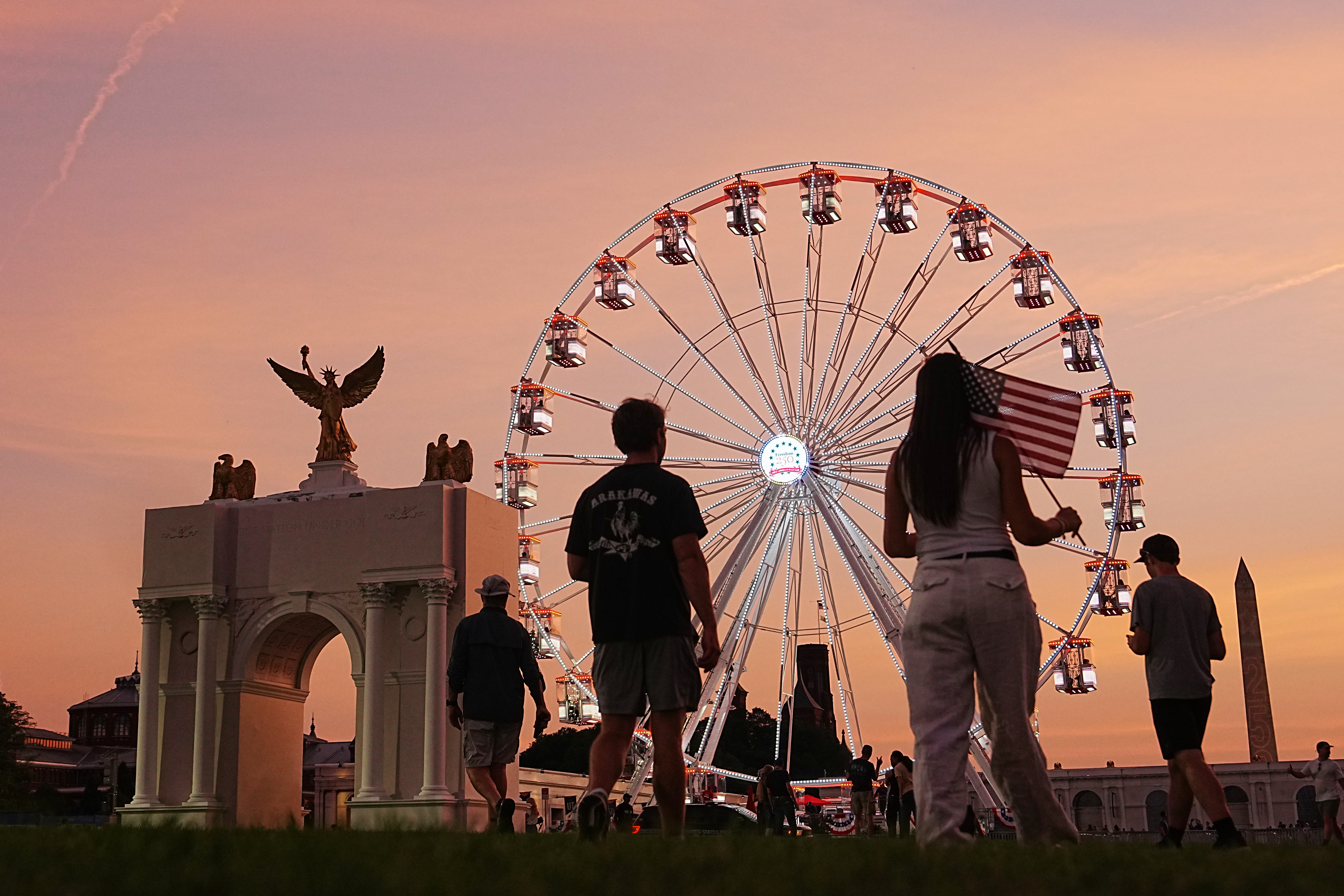 Crowds at the Great American State Fair on the National Mall this week. (Julia Demaree Nikhinson/AP)
