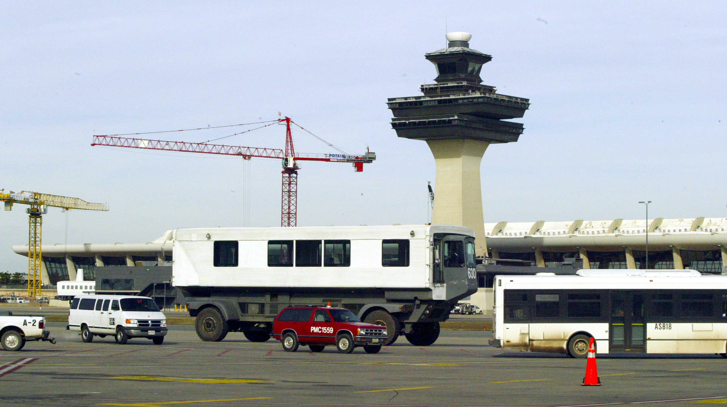 People movers have long been a fixture at Dulles International Airport. (Tracy A. Woodward/The Washington Post)
