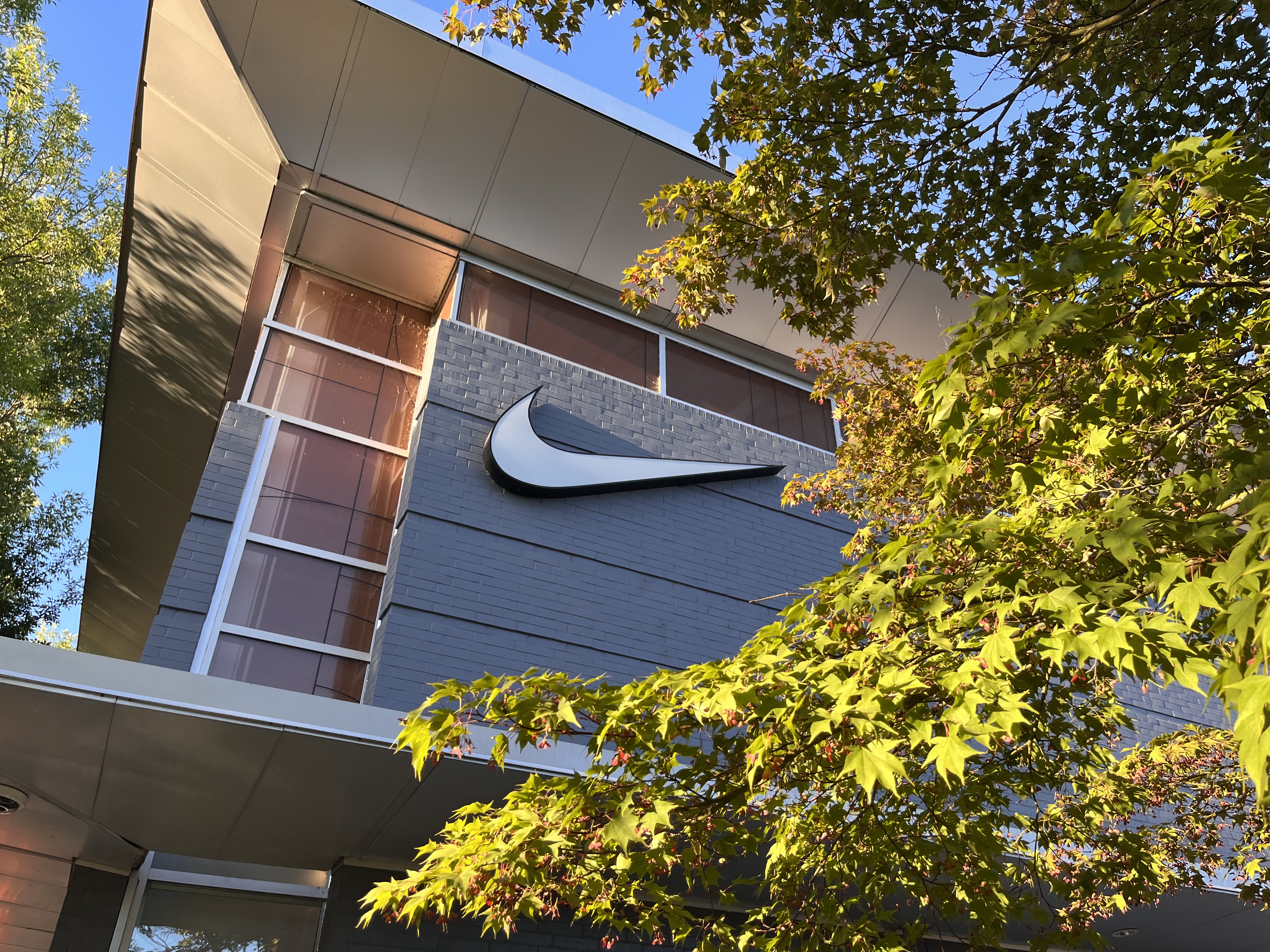 Nike 'pop up' shop - - Build A Container House Ideas