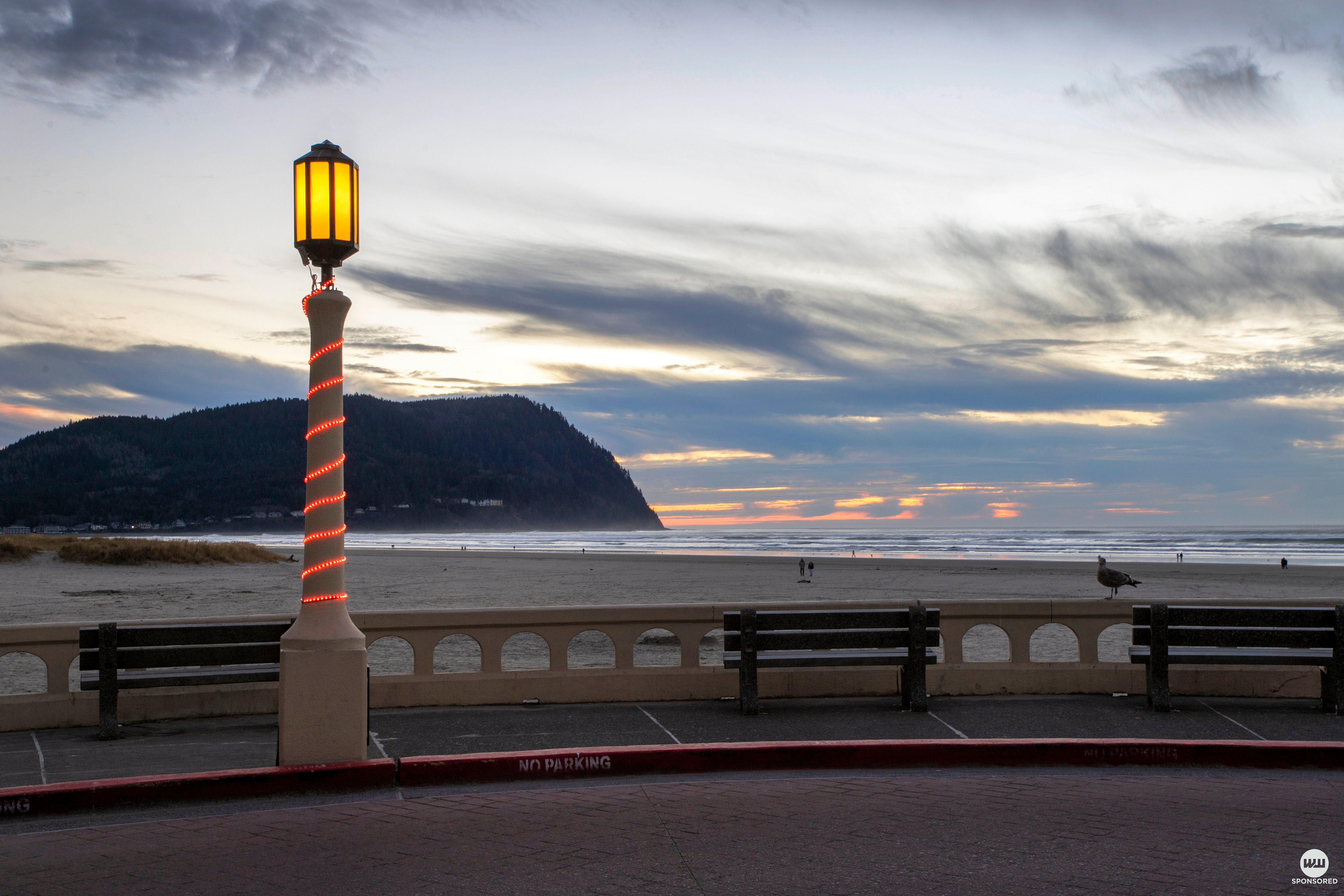 Crabbing at the 12th Avenue Bridge - Seaside Oregon