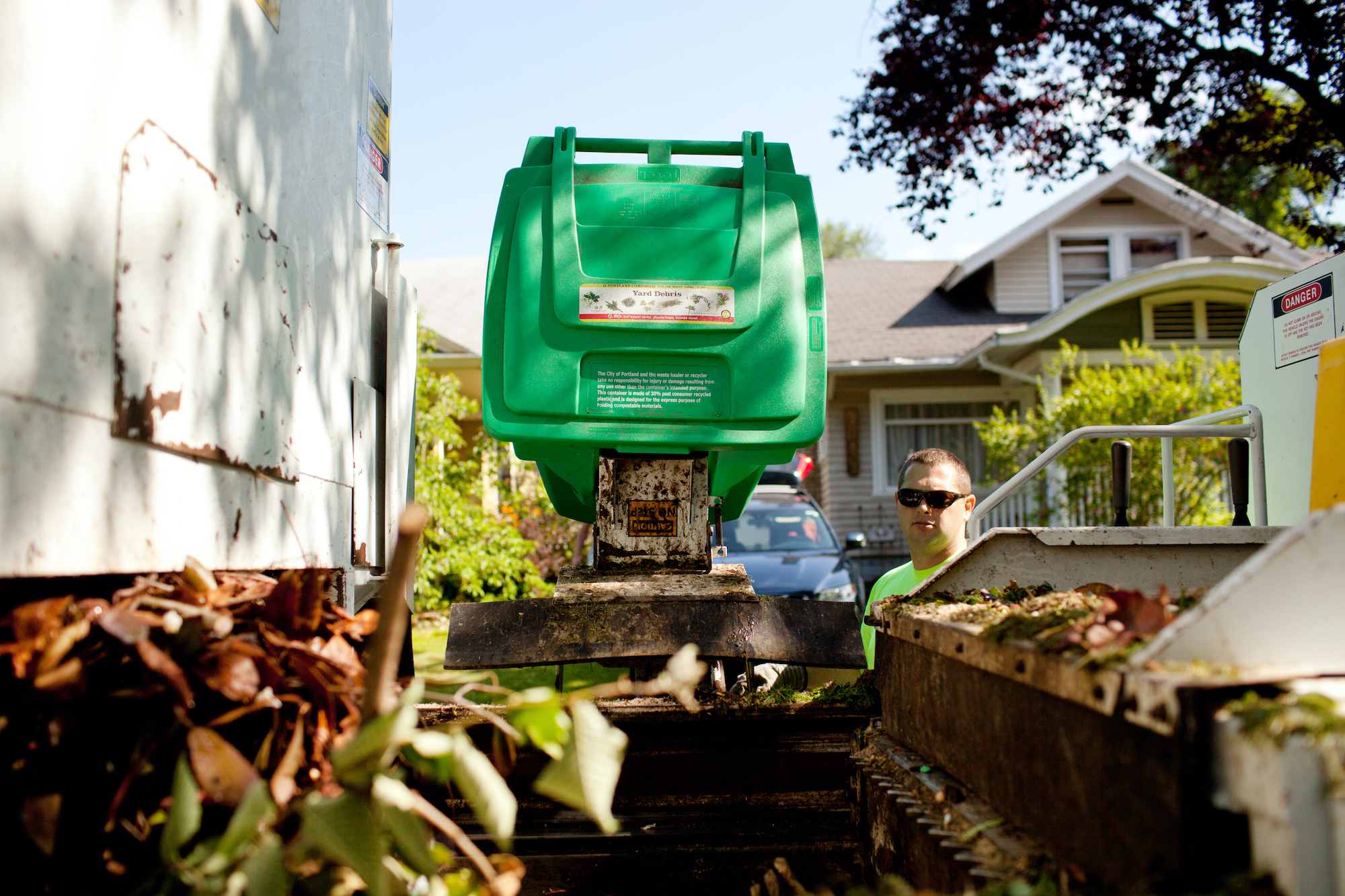 Portland restaurants aim to cut waste, but recyclable and compostable take-out  containers go to landfills